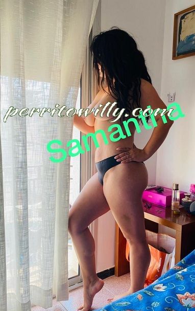 EN UTRERA SAMANTHA 20 AÑOS (4 FOTOS)