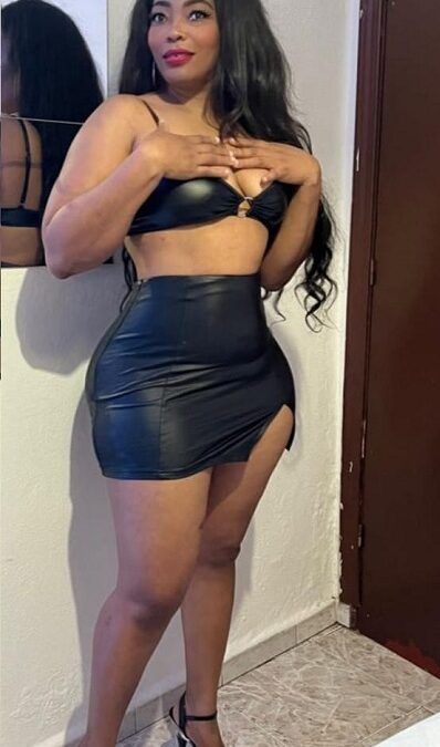 SOY MARISELA UNA GUAPA MORENA SUPER DIVERTIDA (7 FOTOS)