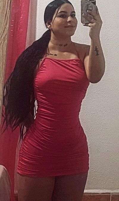 MARIANA 21 AÑOS «NUEVA EN LA CIUDAD» (5 FOTOS)