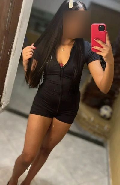 SOY CRISTAL UNA CHICA SUPER CARIÑOSA QUE LE ENCANTA TODO TIPO DE DIVERSIÓN (5 FOTOS)