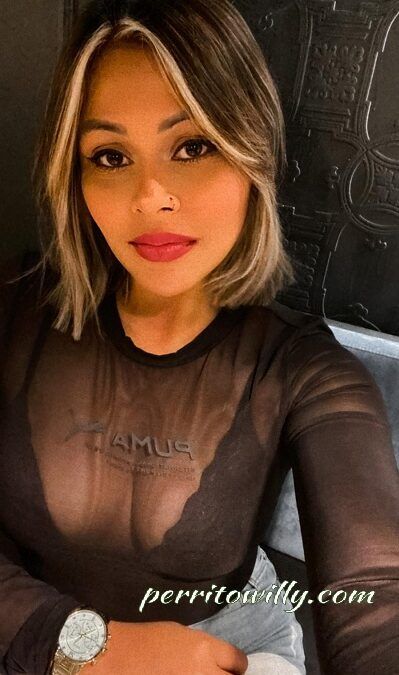 CAMILA 25 AÑOS «SOY UNA CHICA RUBIA SUPER AGRADABLE Y CARIÑOSA» (17 FOTOS)