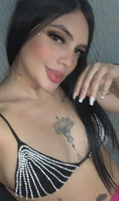 EN TOMARES CAMILA 22 AÑOS (6 FOTOS)