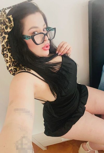 ALANA 20 AÑOS (8 FOTOS)