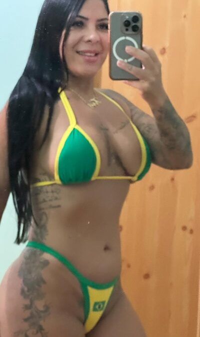 THAIS BRASILEÑA 30 AÑOS (4 VÍDEOS Y 16 FOTOS)