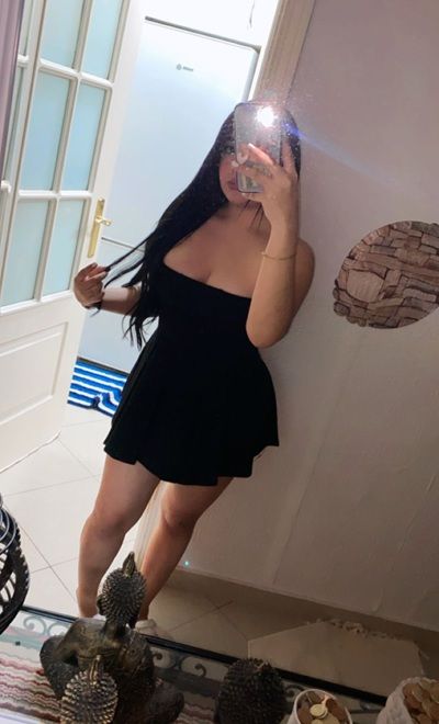 CAROLINA 20 AÑOS «SOY UNA CHICA SUPER DESENFADADA» (1 VIDEO Y 9 FOTOS)