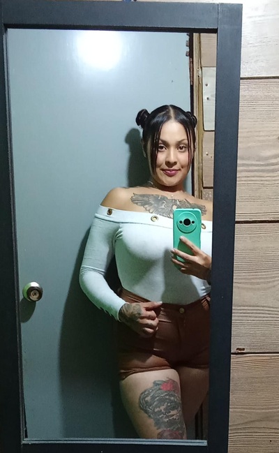 EN SAN JUAN DE AZNALFARACHE FERNANDA 23 AÑOS