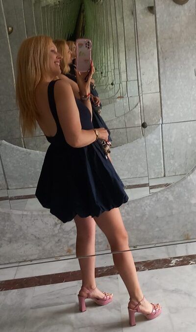 EN MAIRENA DEL ALJARAFE BLANCA ESPAÑOLA (4 FOTOS)