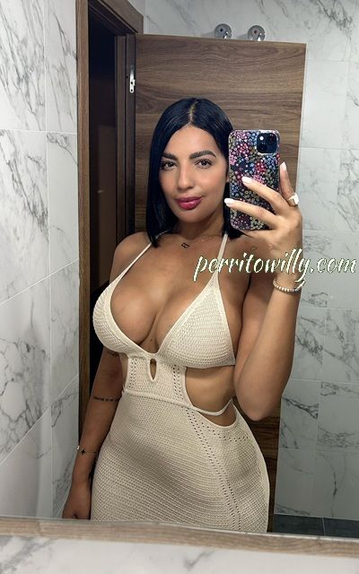 GIORGINA UNIVERSITARIA 23 AÑOS (2 VIDEOS Y 12 FOTOS)