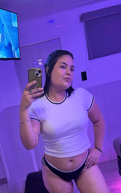 EN TOMARES VICKY (5 FOTOS)