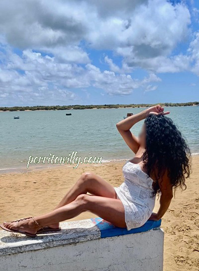 EN MAIRENA DEL ALJARAFE LEONA 34 AÑOS MADURITA  (6 FOTOS)
